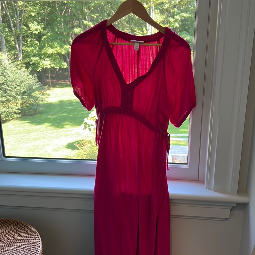 Ingrid and Isabell extra small, fuchsia maternity dress